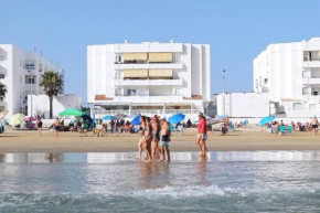 Spacious Apartment in Barbate with Air Conditioning and Comfort.